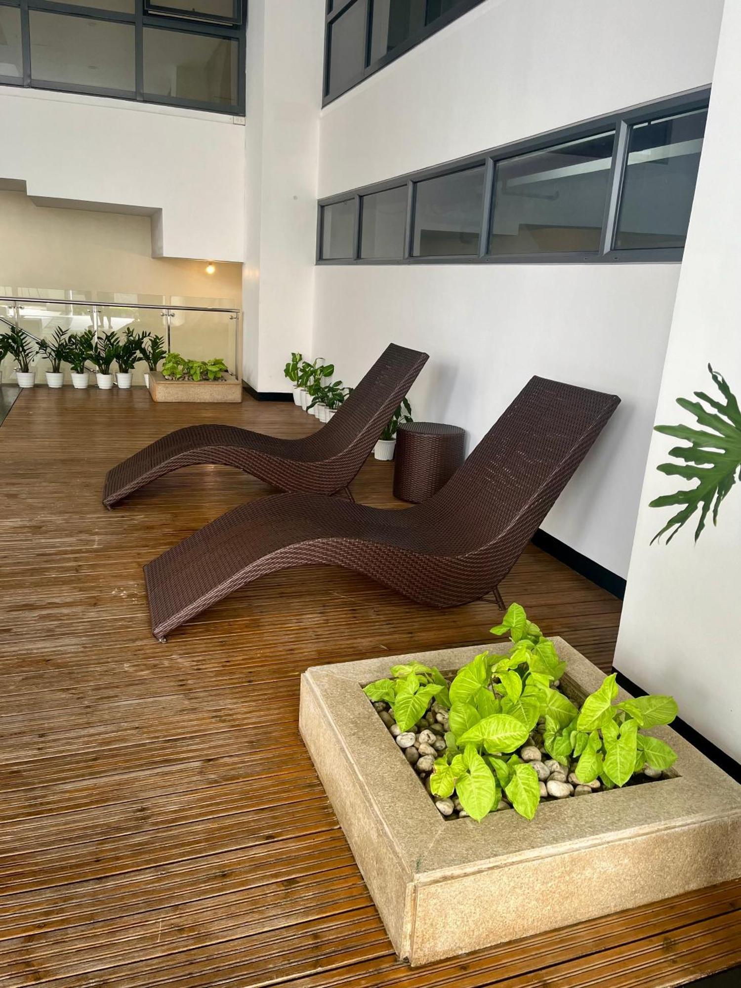 Greenbelt Hamilton Tower 1 Makati City Extérieur photo